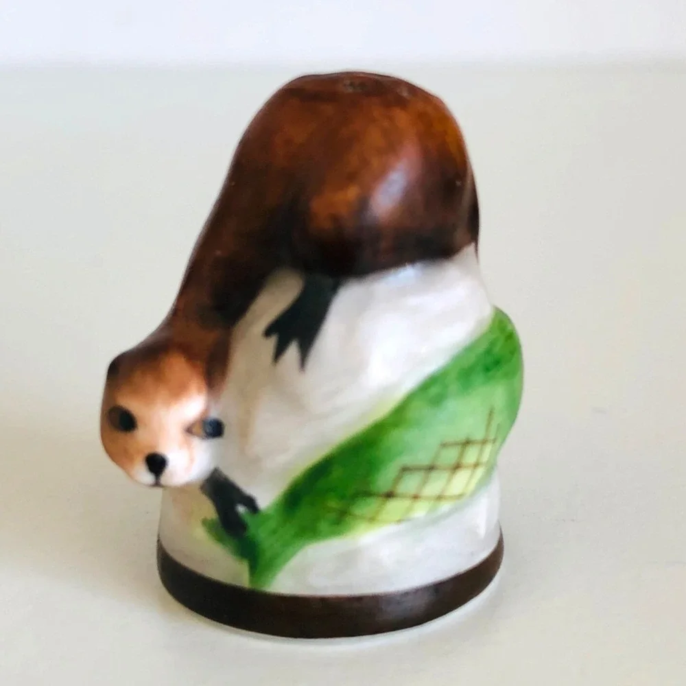 Franklin Mint Porcelain Otter Thimble Friends Of The Forest Vtg 80s‎ Minature